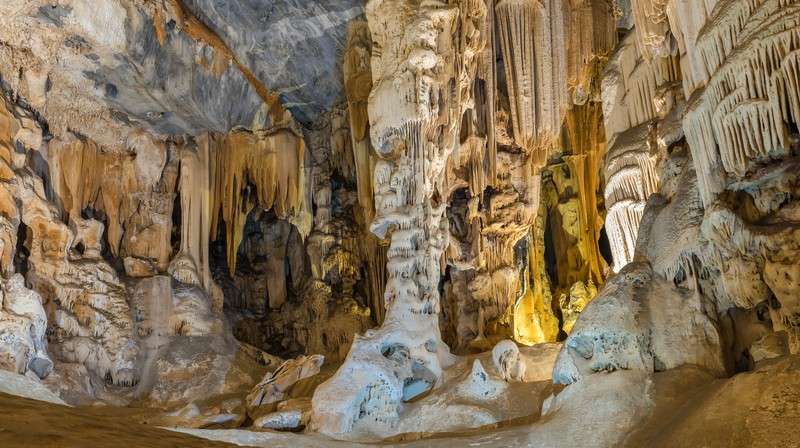 Cango caves stalactites